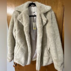 Faux fur greyish-beige coat